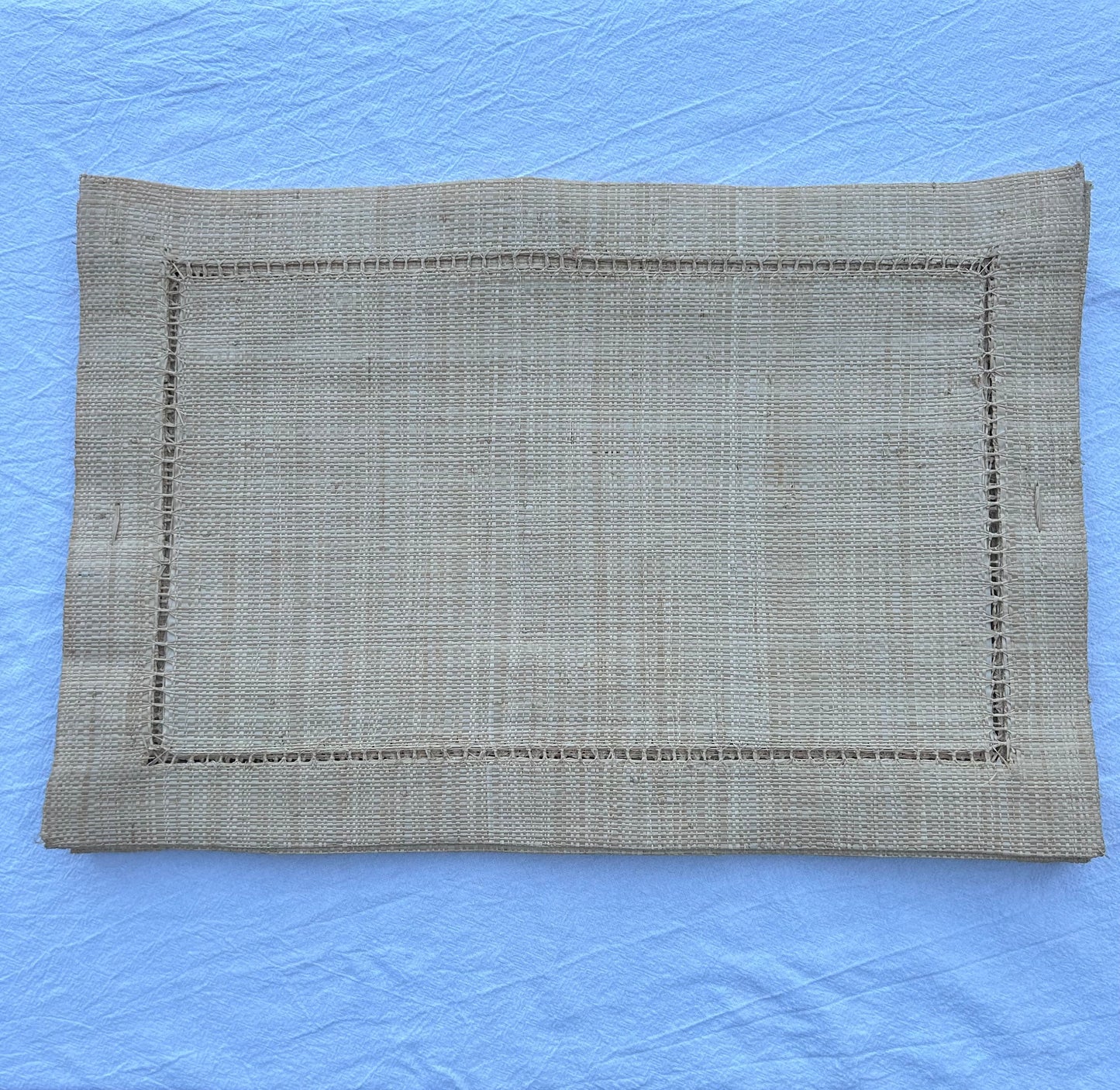 Rectangular raffia placemats