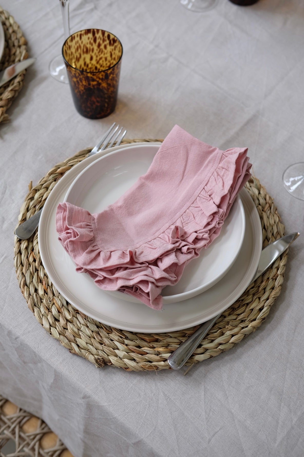 The rosé frill napkin set