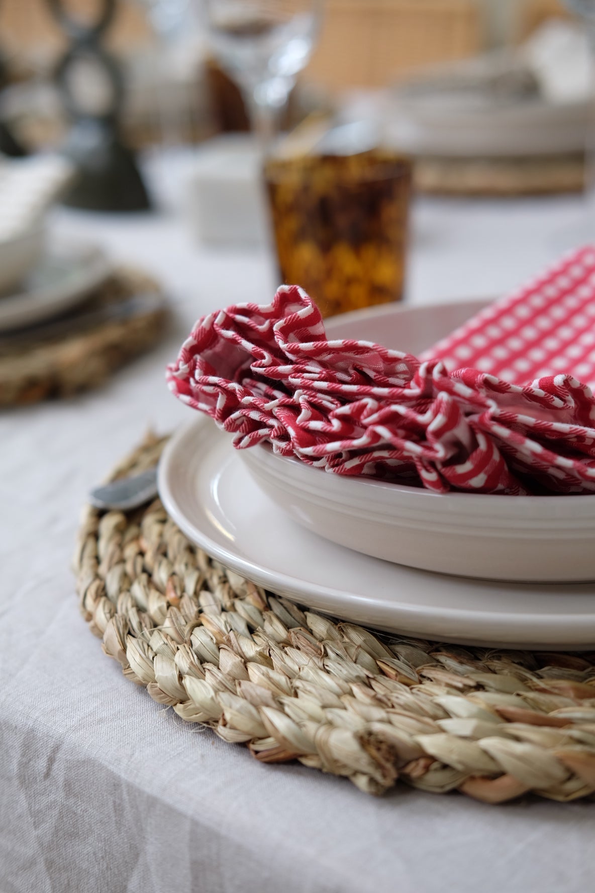 The red check frill napkin set