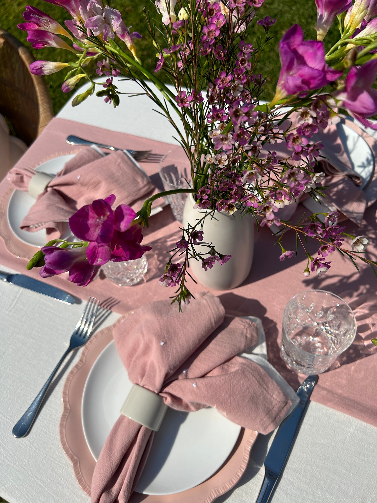 Embroidered Rosé napkin set