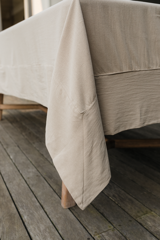 Sand tablecloth
