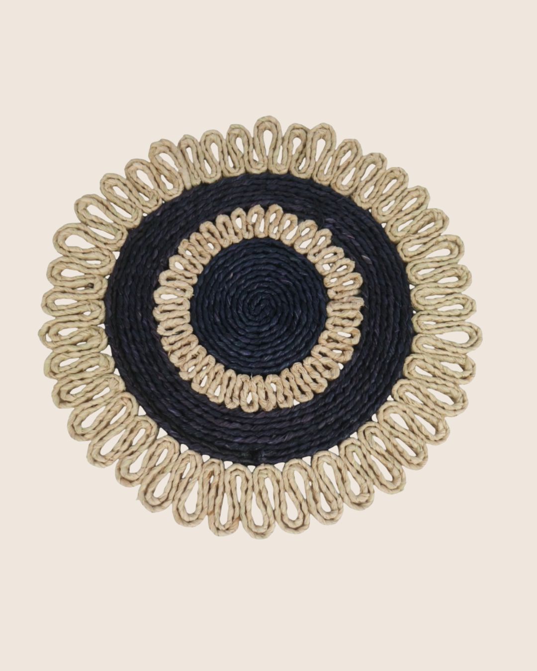 Flower raffia placemat